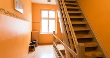 26 Treppenhaus 1. Obergeschoss - Immobilienmakler-Potsdam.jpg