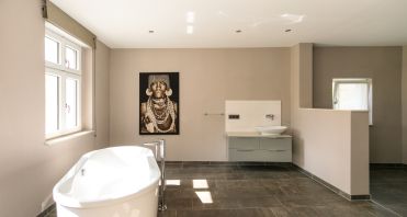 5 Freistehende Badewanne - Immobilienmakler-Potsdam.jpg