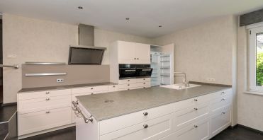 7 Hochwertige Einbaukueche - Immobilienmakler-Potsdam.jpg