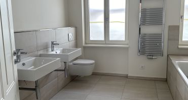 19 Badezimmer- Immobilienmakler-Potsdam.jpg