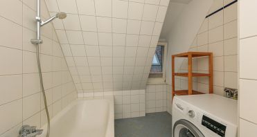 31 Bad mit WM-Anschluss - Immobilienmakler-Potsdam.jpg