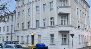 1 Außenaufnahme - Makler Potsdam.jpg