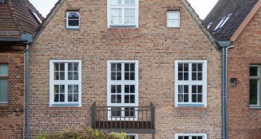 03.1 Rückansicht mit optionalem Balkon - Immobilienmakler-Potsdam.jpg