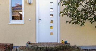 05 Hauseingang - Immobilienmakler-Potsdam.jpg