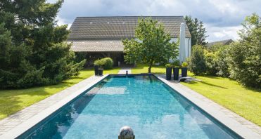 27 Swimmingpool - Immobilienmakler-Potsdam.jpg