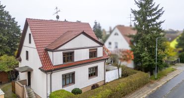 04 Ansicht und Hauseingang - Immobilienmakler-Potsdam.jpg