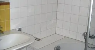 09 Badezimmer1 - Immobilienmakler-Potsdam.png