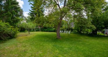 15 Toller großer Garten - Berlin Makler Potsdam.jpg