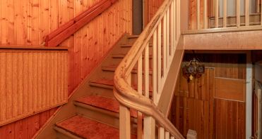 13.1 Treppenhaus - Immobilienmakler-Potsdam.jpg