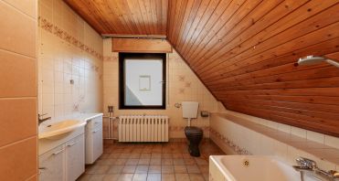 20 Hauptbad - Immobilienmakler-Potsdam.jpg