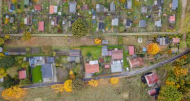 01 Grundstück und Umgebung - Immobilienmakler-Potsdam.jpg