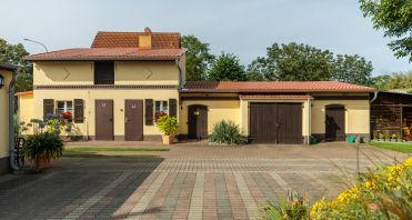 08 Nebengebäude - Immobilienmakler-Potsdam.jpg