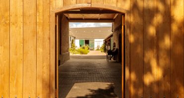 21 Blick in den Innenhof - Immobilienmakler-Potsdam.jpg