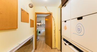 04 Windfang und Hauseingang - Immobilienmakler-Potsdam.jpg