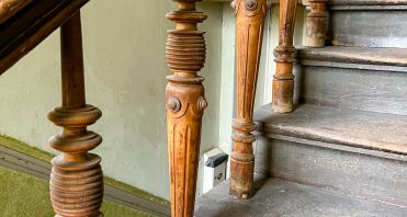 01 Treppenhandlauf Immobilienmakler-Potsdam.jpg