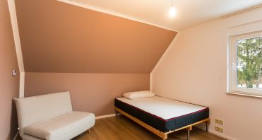 11 Blick in Kinderzimmer - Immobilienmakler-Potsdam.jpg