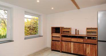 12 Wohnbereich großer Bungalow - Immobilienmakler-Potsdam.jpg