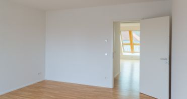 18 Blick in den Wohnbereich - Immobilienmakler Potsdam.jpg