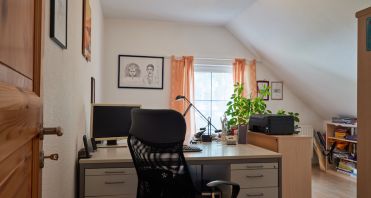 Arbeitszimmer Einfamilienhaus Borkheide.jpg